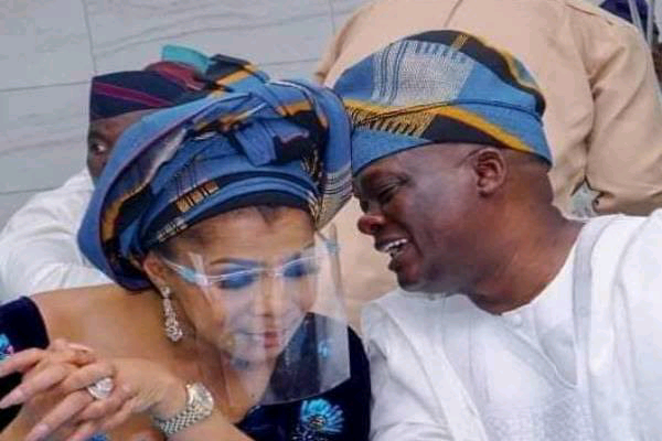 BreakingNews: Senator Teslim Folarin of Oyo Central Senatorial District, has lost his wife, Mrs Angela Folarin.