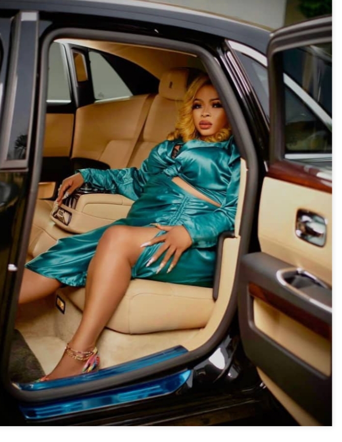 Dayo Amusa Celebrates Her 39 Birthday With Stunning Photos.