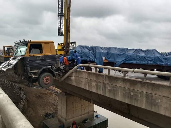 Trailer Accident Along Lagos-Ibadan Expressway