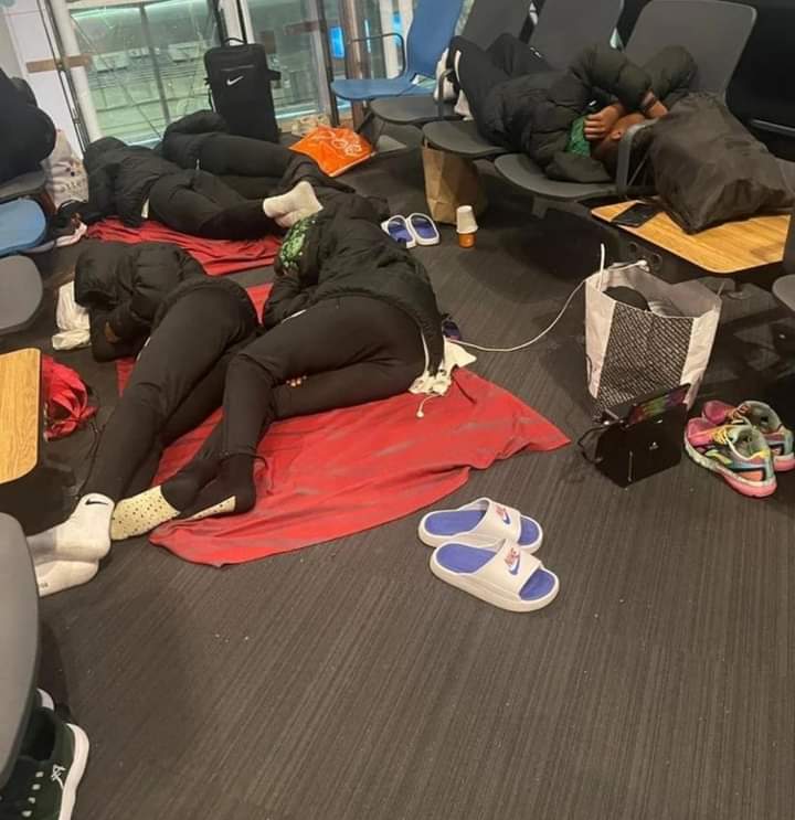 Super Falconets Sleep At Turkish Airport