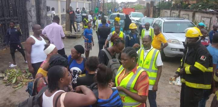 Photostory: Victims Rescued As Lagos Building Sinks