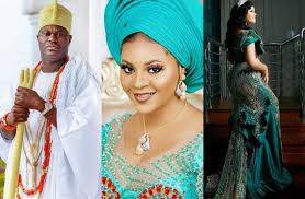 If He Tough Me, The Marriage Is Over” – Ooni of Ife’s third wife, Queen Tobi Phillips Says