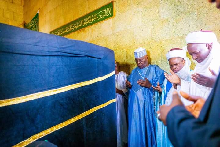 How Atiku Visits Shehu Dan Fodio’s Tomb In Sokoto