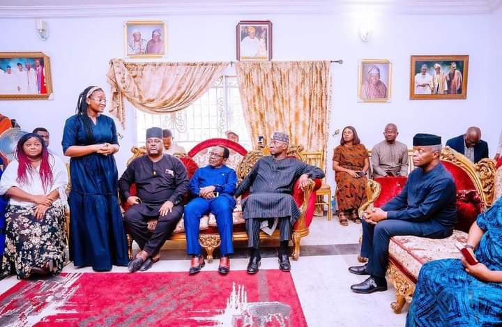 Osinbajo Pays Condolence Visit To Family Of Late Gen Diya