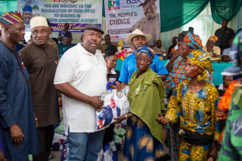 Senator Alli distributes food items worth N35m to over 3,000 widows