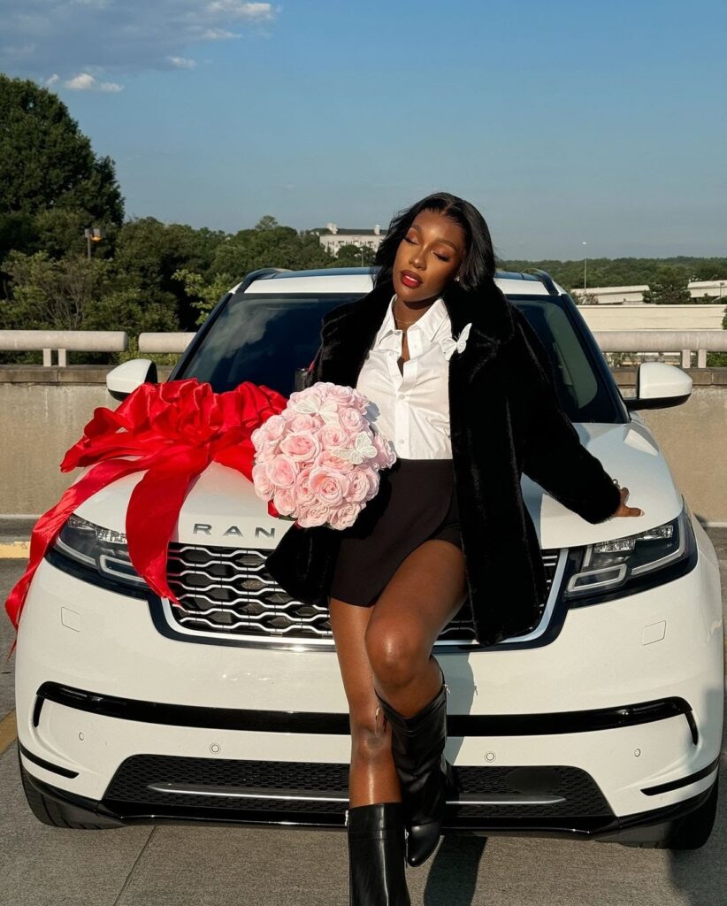 Paul Okoye, well called Rude Boy of Psquare, surprise his wife, Ivy Ifeoma, with a new Range Rover SUV as a ‘push gift’.