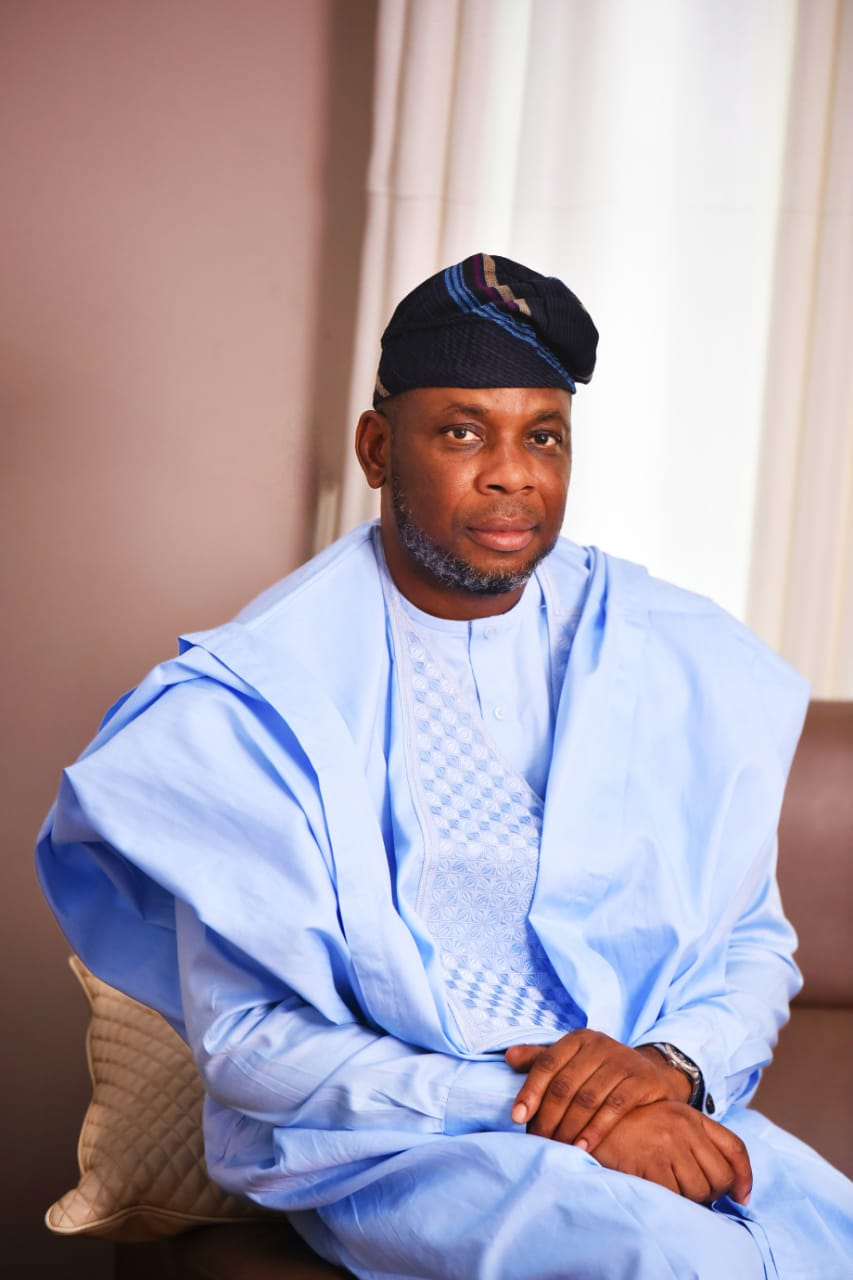 Birthday: Senator Alli celebrates APC Elders’ Council member, Idris Adeoye