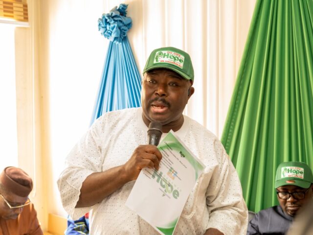 Senator Sharafadeen Abiodun Alli Commends Party Faithfuls at Oyo APC’s 33 Local Government Ambassadors Inauguration*