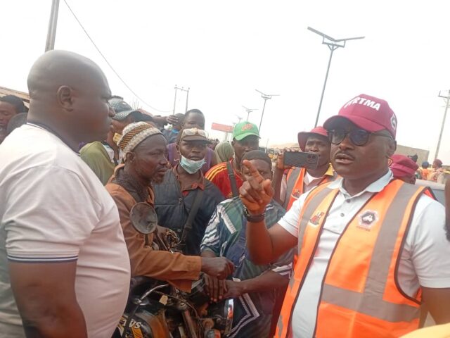 OYRTMA Cracks Down on Illegal Trading in Akobo Ojurin, Begins March 2 Enforcement of QR Code Jacket Policy