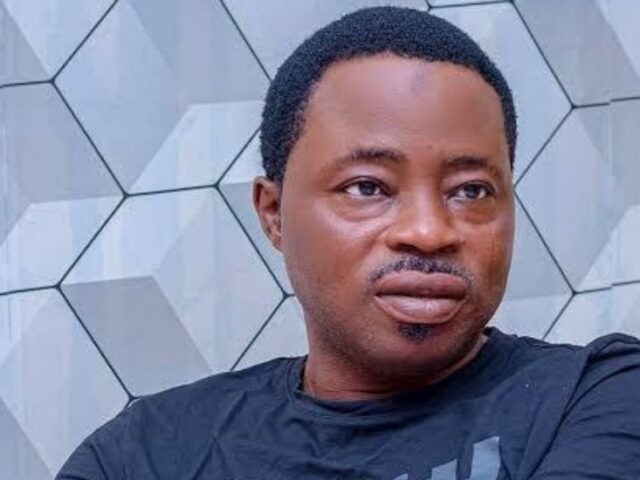 Veteran Nigerian actor Janmole d#es in auto crash