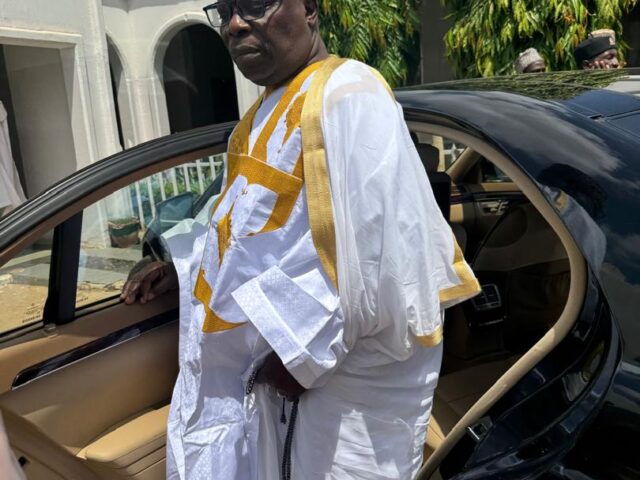 Birthday: Senator Alli celebrates Aare Musulumi’s outstanding service to Islam, humanity