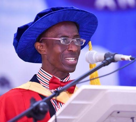 Senator Alli congratulates Prof. Olapegba on appointment as UI’s 14th substantive Vice-Chancellor.