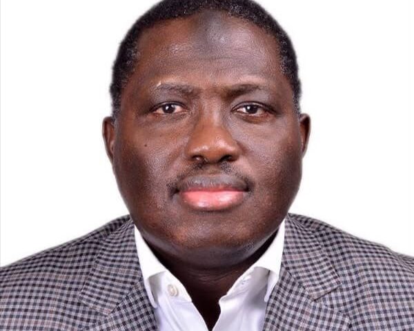 Alumnus Babatunde Tijani Donates N1m to Reward Outstanding Students and Staff at Oyo School’s 45th Graduation.