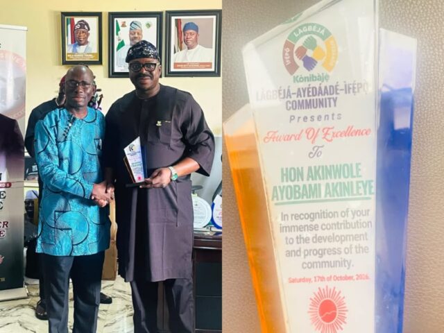 Akinyele Council Chairman, Akinleye, Receives Award of Excellence from Lagbeja-Ayedaade-Ifepo Community.